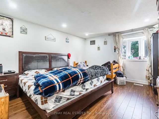 Additional image 8 of 66 Banting Cres