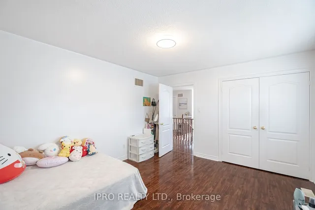 Additional image 27 of 49 Australia Dr