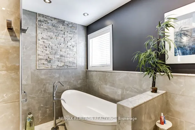 Additional image 20 of 31 Savita Rd