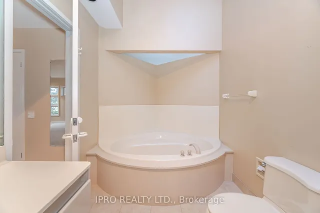 Additional image 24 of 4189 Inglewood Dr