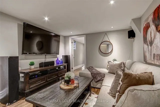 Additional image 30 of 8 Drury Cres