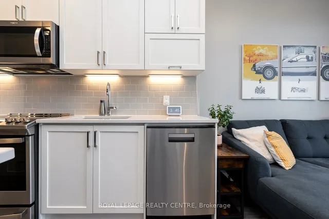 Additional image 11 of 95 Dundas St Unit 612