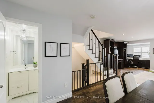 Additional image 9 of 745 Candlestick Circ