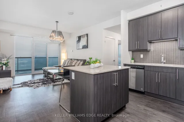 Additional image 3 of 2081 Fairview St Unit 1608