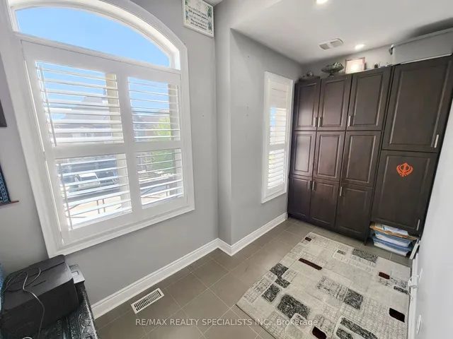 Additional image 18 of 8 Mecca St