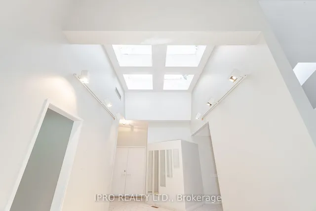 Additional image 10 of 4189 Inglewood Dr