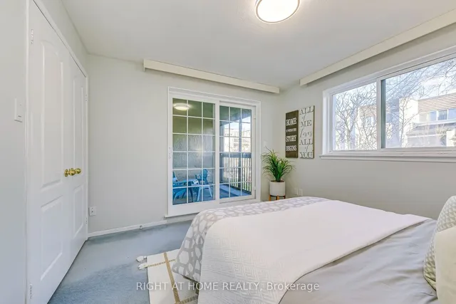 Additional image 13 of 1055 Dundas St Unit 202