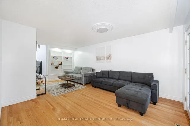 Additional image 8 of 4062 Dunmow Cres