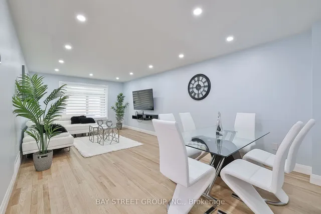 Additional image 33 of 4277 Torino Cres