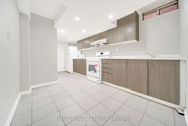 Additional image 34 of 1204 Prestonwood Cres