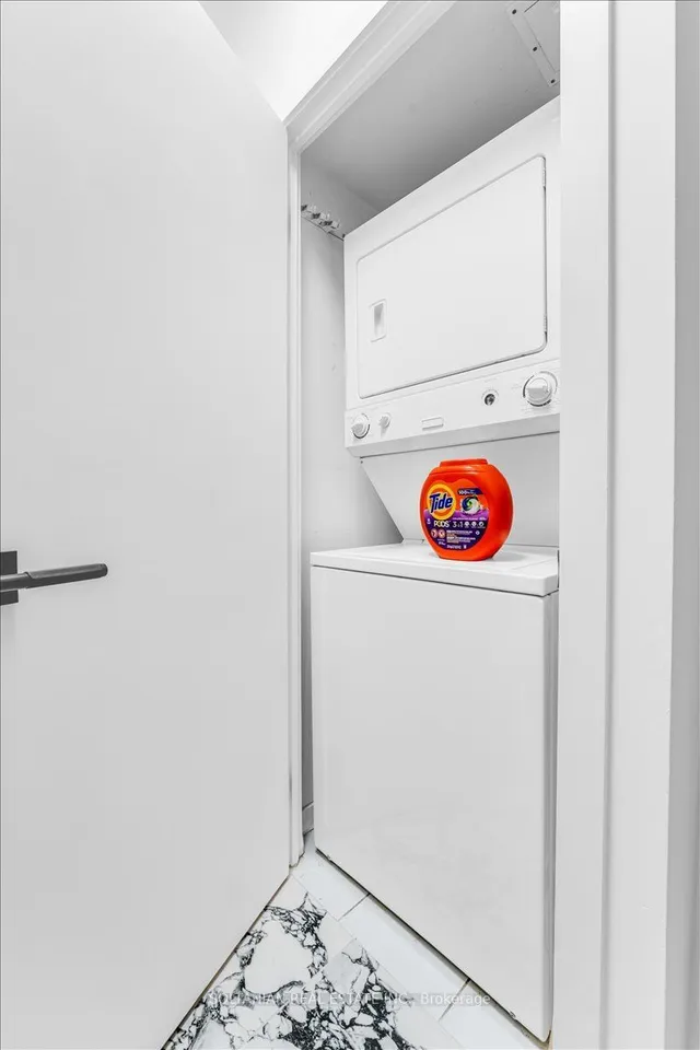 Additional image 23 of 55 Bremner Blvd Unit 1810