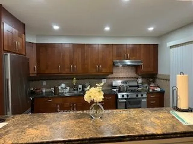 Additional image 3 of 34 Kline Crt