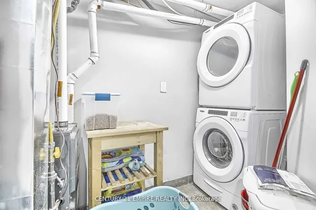 Additional image 16 of 23 Hector Crt