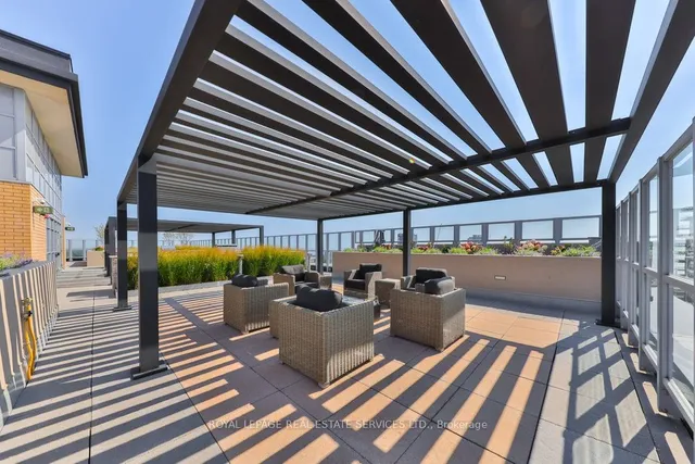 Additional image 37 of 2025 Maria St Unit 807