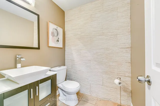 Additional image 15 of 435 March Cres