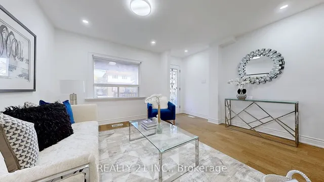 Additional image 8 of 92 King Edward Ave