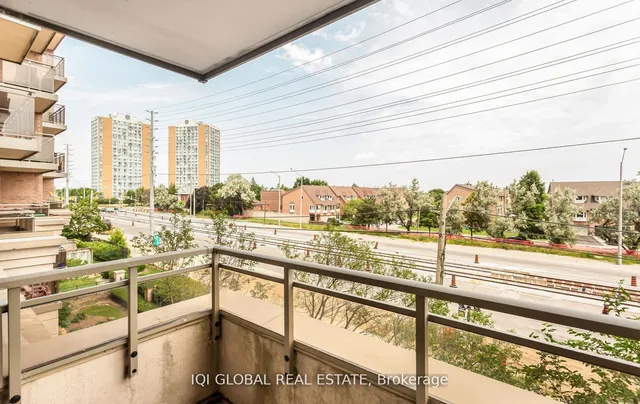 Additional image 28 of 55 Strathaven Dr Unit 301