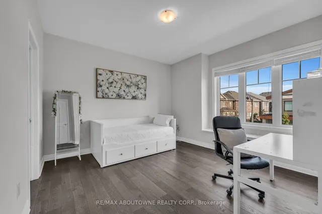 Additional image 28 of 3298 Charles Fay Pass