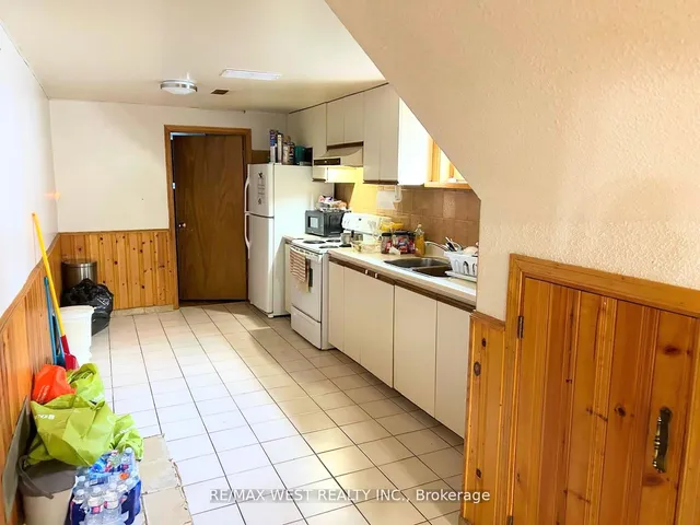 Additional image 11 of 3481 Chipley Cres