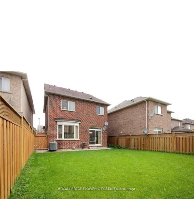 Additional image 14 of 37 Blue Diamond Dr