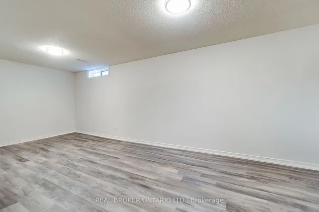 Additional image 34 of 1501 Upper Middle Rd Unit 3