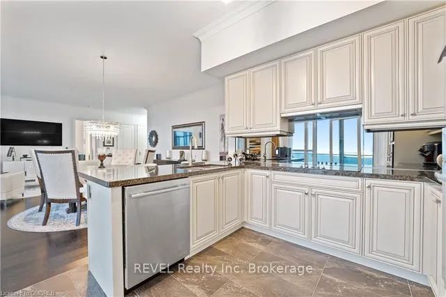 Additional image 21 of 50 ABSOLUTE Ave Unit PH3 - 5