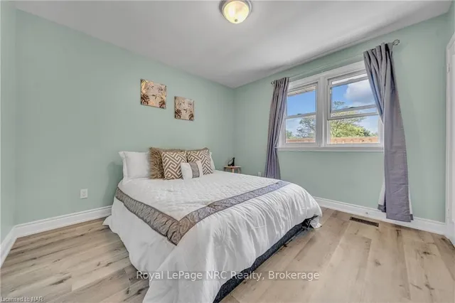 Additional image 10 of 89 Ambleside Dr