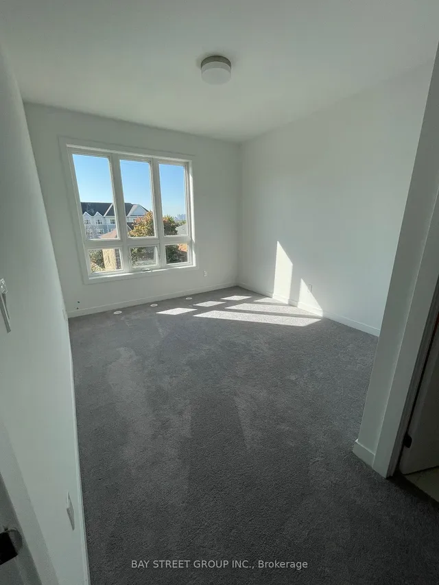 Additional image 16 of 4035 Hickory Dr Unit 19