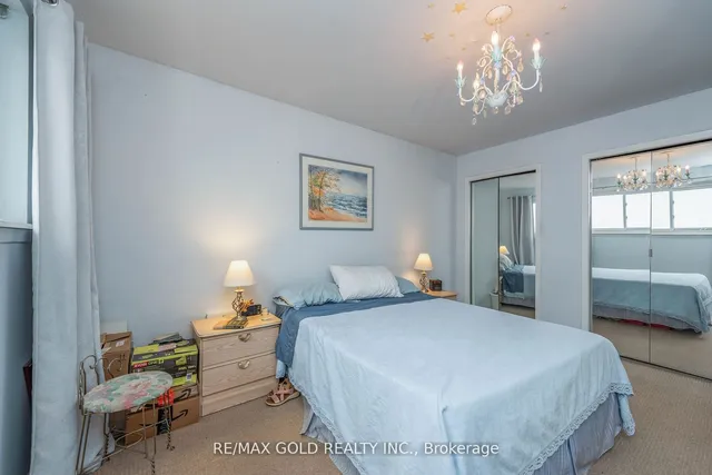 Additional image 23 of 6872 Darcel Ave