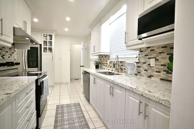 Additional image 13 of 7800 Priory Cres