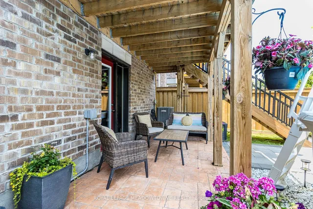 Additional image 20 of 21 Provost Tr