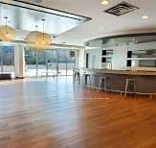 Additional image 33 of 60 Absolute Ave Unit 601