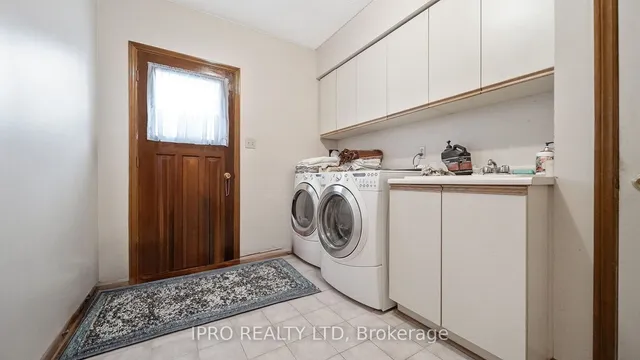 Additional image 11 of 77 flowertown Ave