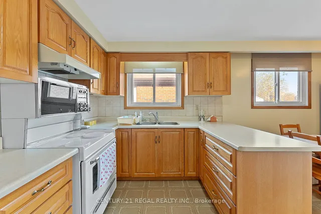 Additional image 14 of 248 Fairglen Ave