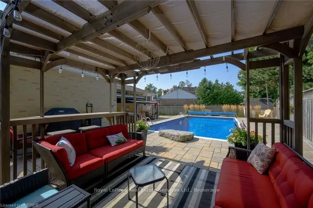 Additional image 32 of 1381 CONSTANCE Dr