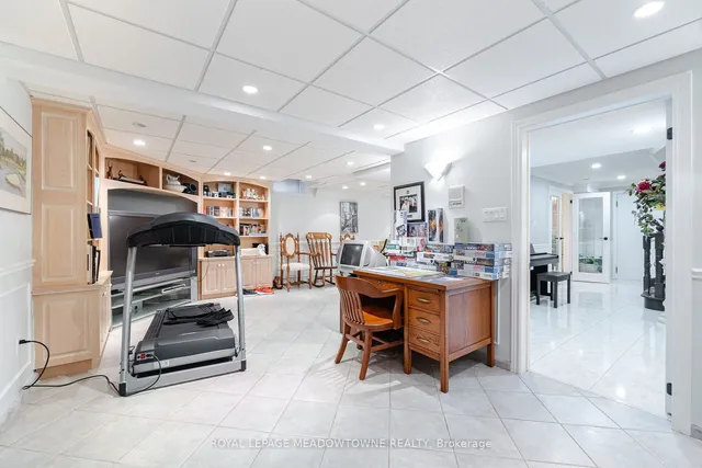 Additional image 32 of 6276 Donway Dr