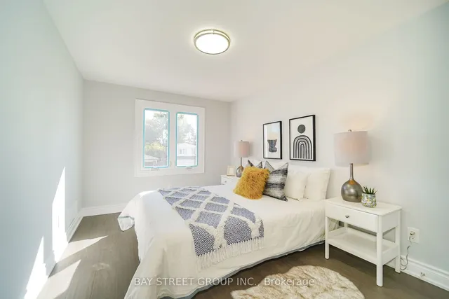 Additional image 30 of 36 Pebblehill Sq