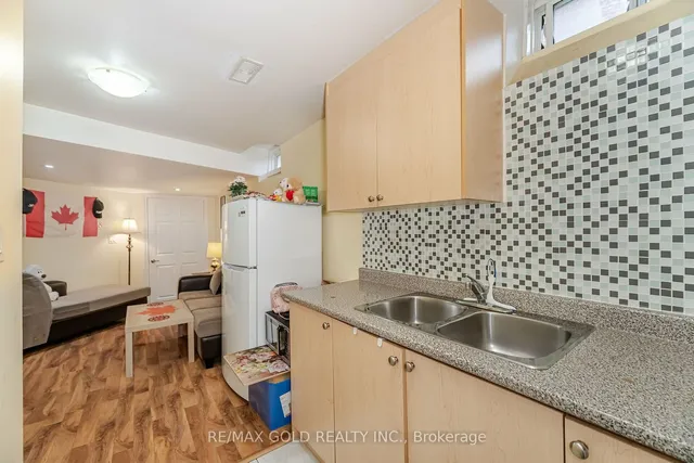 Additional image 32 of 119 Checkerberry Cres