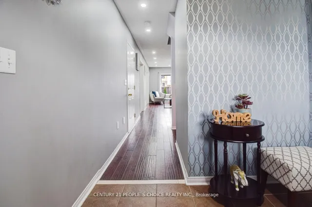 Additional image 12 of 4872 Capri Cres