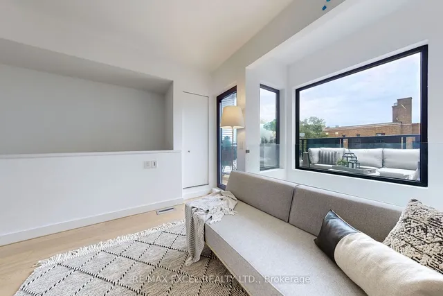 Additional image 30 of 715 Kingston Rd Unit 3