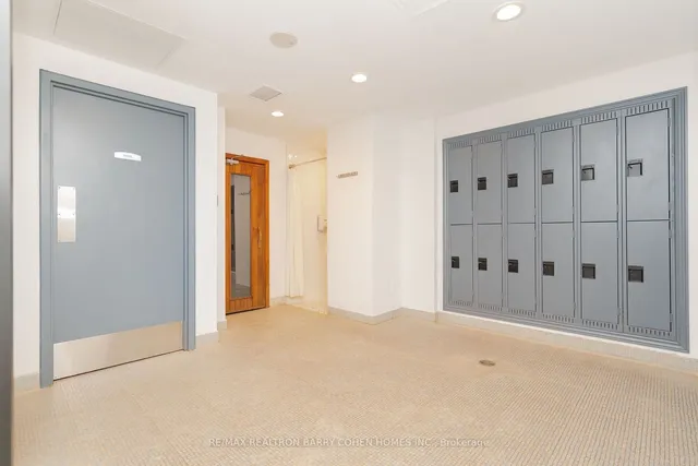 Additional image 17 of 28 William Carson Cres Unit 815