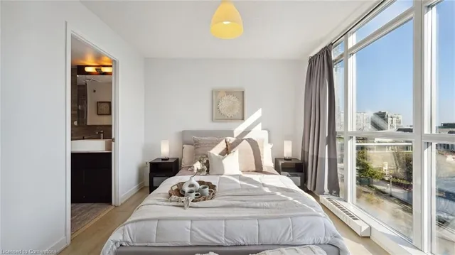 Additional image 22 of 10 Capreol Crt Unit 612