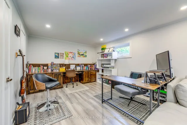 Additional image 18 of 2220 Elmhurst Ave