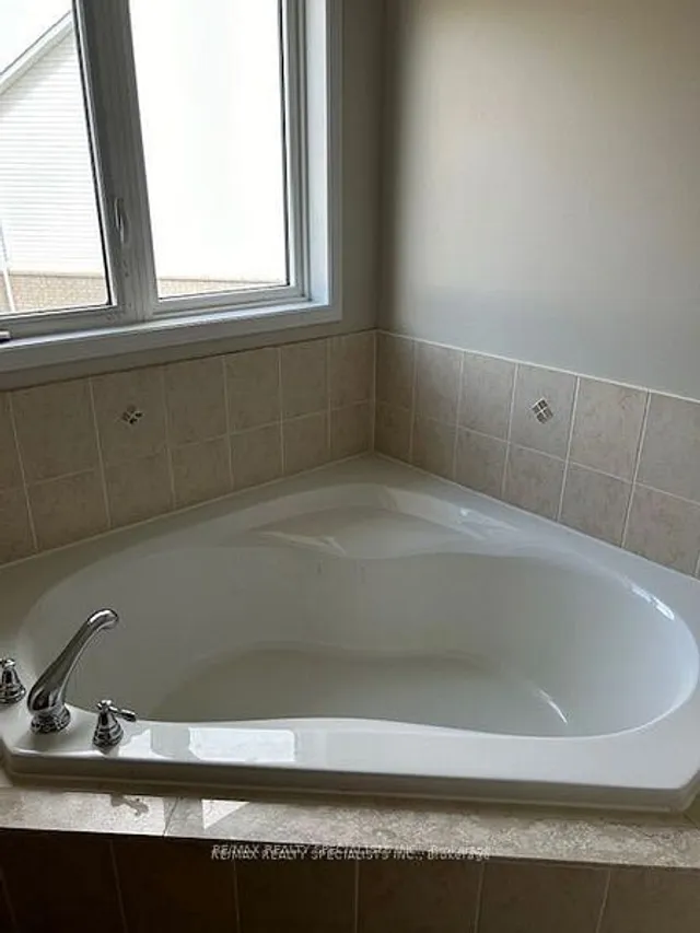 Additional image 18 of 4867 Verdi St