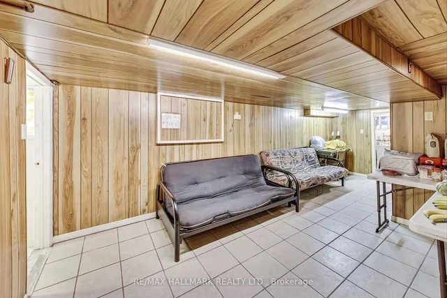 Additional image 28 of 400 Christie St