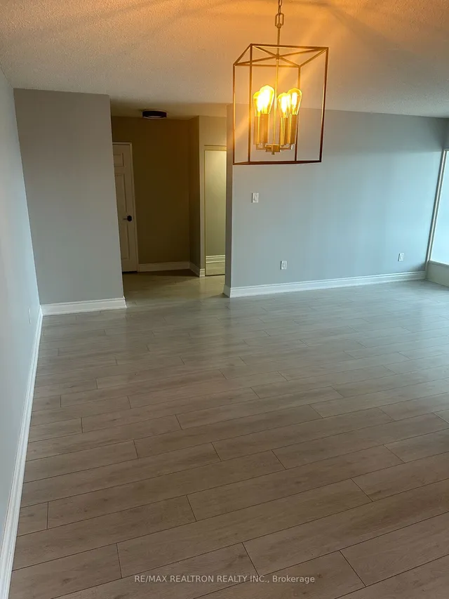 Additional image 6 of 100 County Court Blvd Unit 907