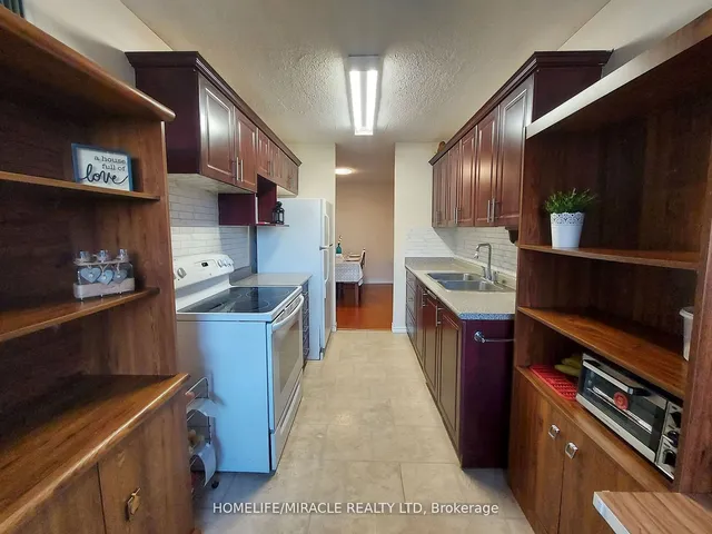 Additional image 11 of 25 Kensington Rd Unit 409