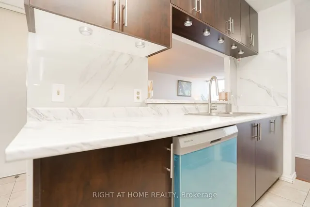 Additional image 19 of 35 Trailwood Dr Unit 513