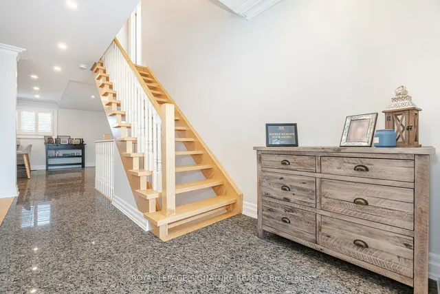 Additional image 15 of 762 Vermouth Ave