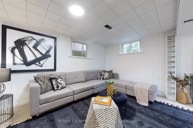 Additional image 24 of 697 George St